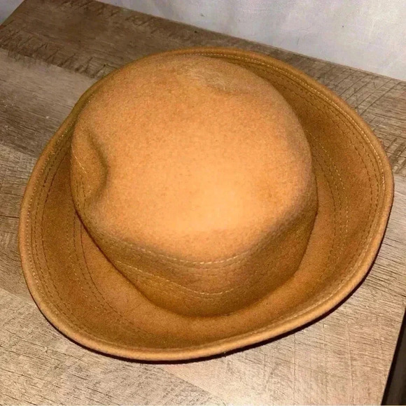 vintage liz claiborne 100% wool hat - Picture 2 of 2